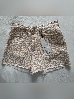 NWT Zara High Rise Rigid Animal Print Shorts - Size EUR 40 (US 8)
